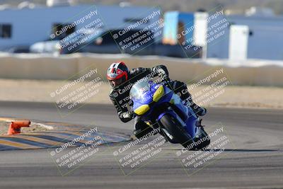 media/Dec-18-2022-SoCal Trackdays (Sun) [[8099a50955]]/Turn 2 (950am)/